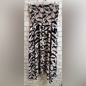Old Navy Black and Cream Printed Maxi Dress Sundress